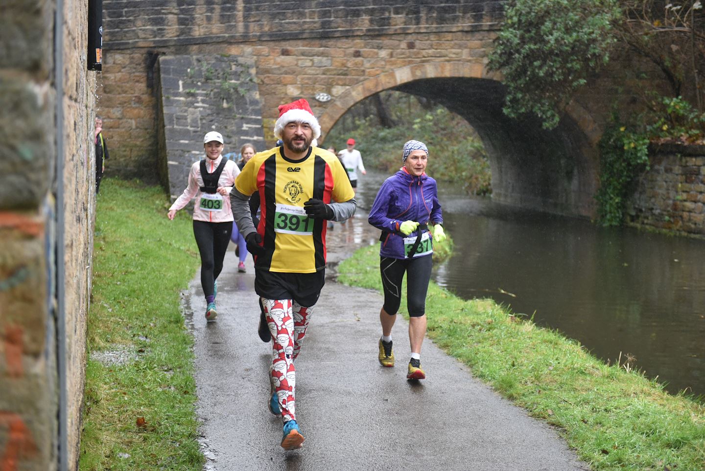 crikey its the christmas cracker day 2