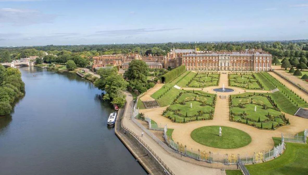 hampton court half marathon