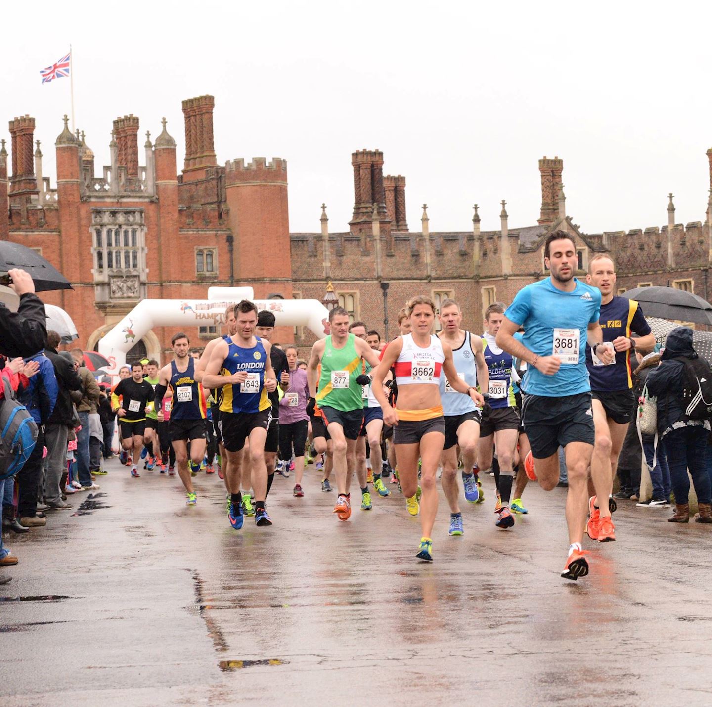 Hampton Court Palace Half Marathon World S Marathons