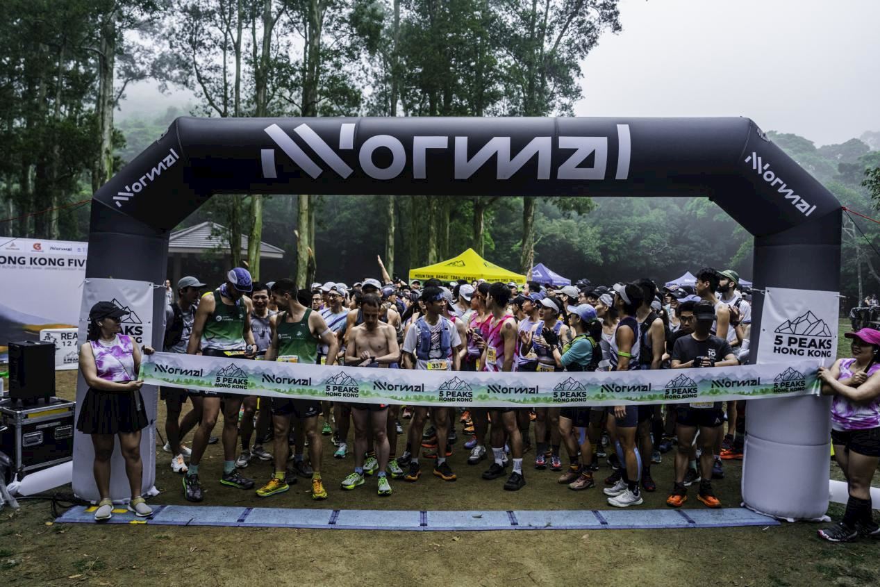 hong kong five peaks