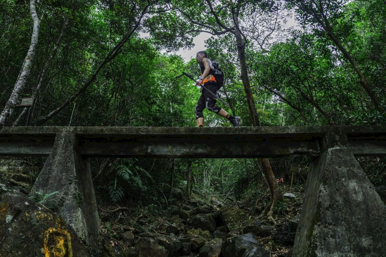 hong kong five peaks