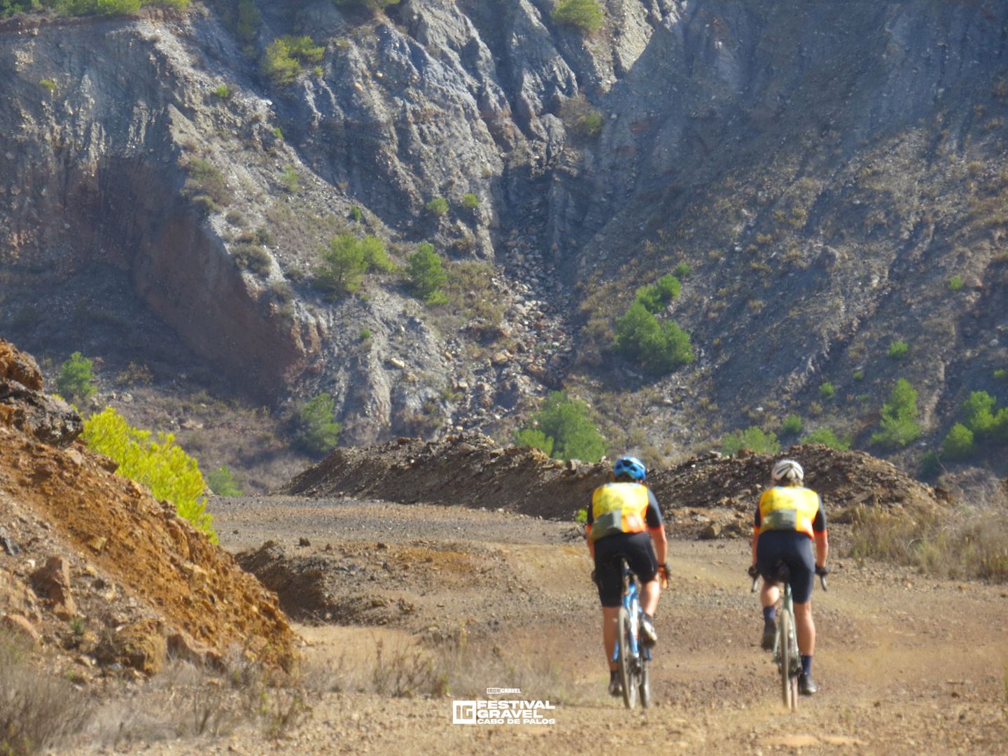 iron gravel busot