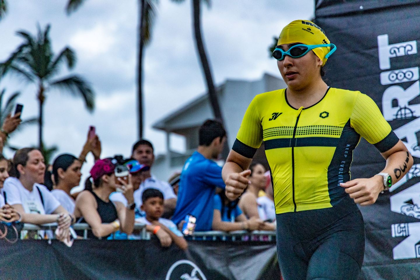 ironman 703 riviera nayarit