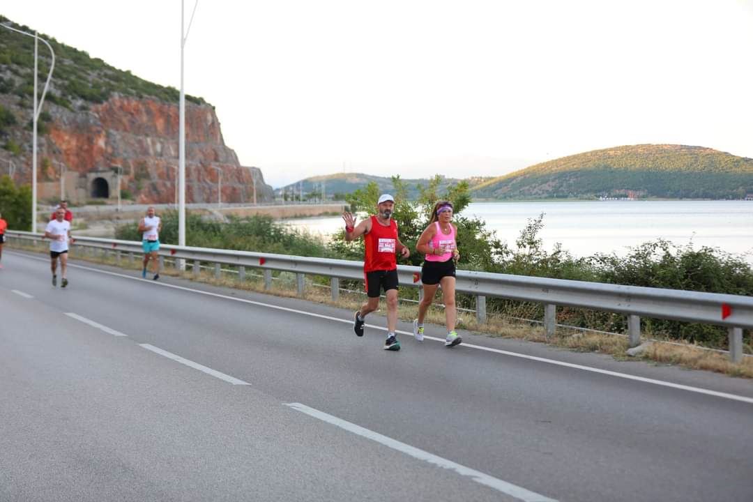 night marathon in the city of pogradec enkelana