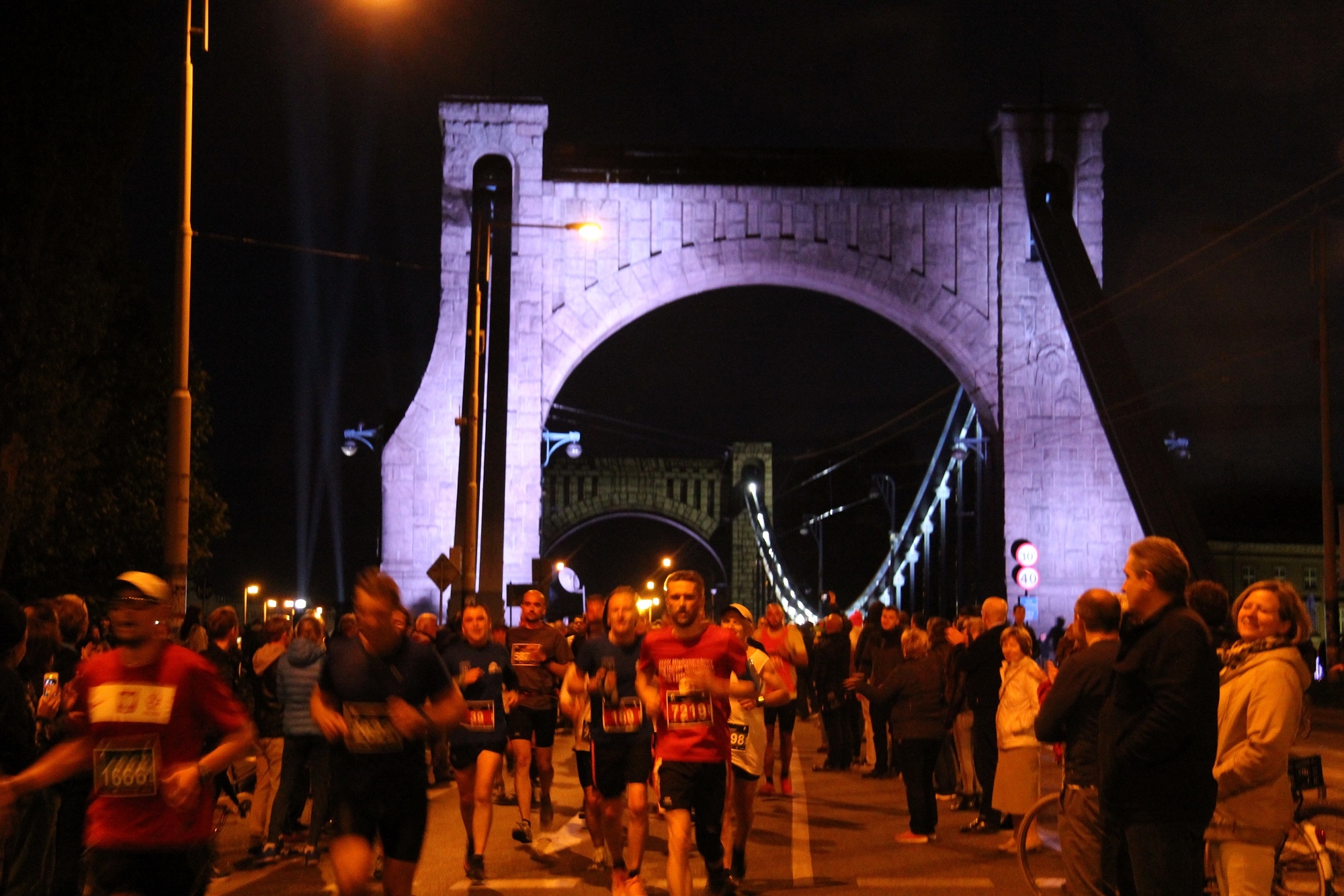 pko nocny wroc aw p maraton pko wroclaw night half m