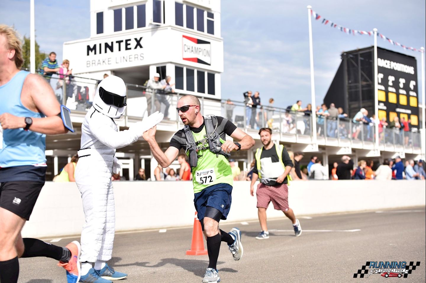 running gp oulton park august