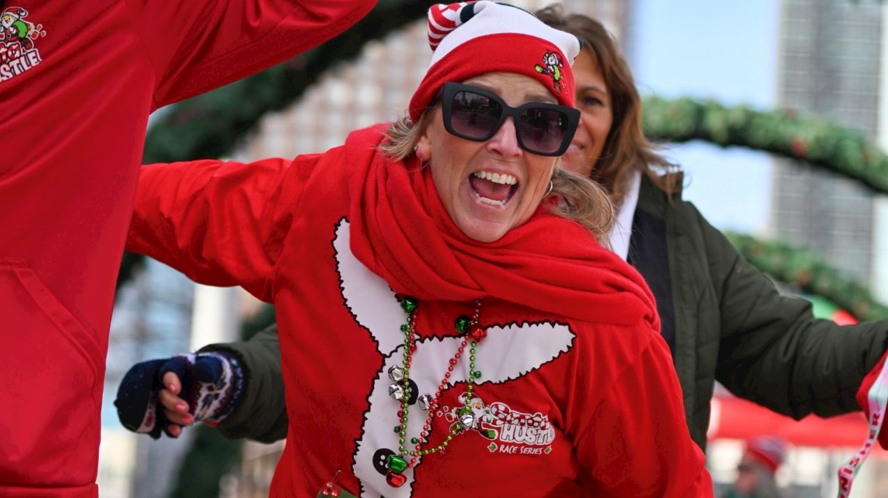 santa hustle chicago