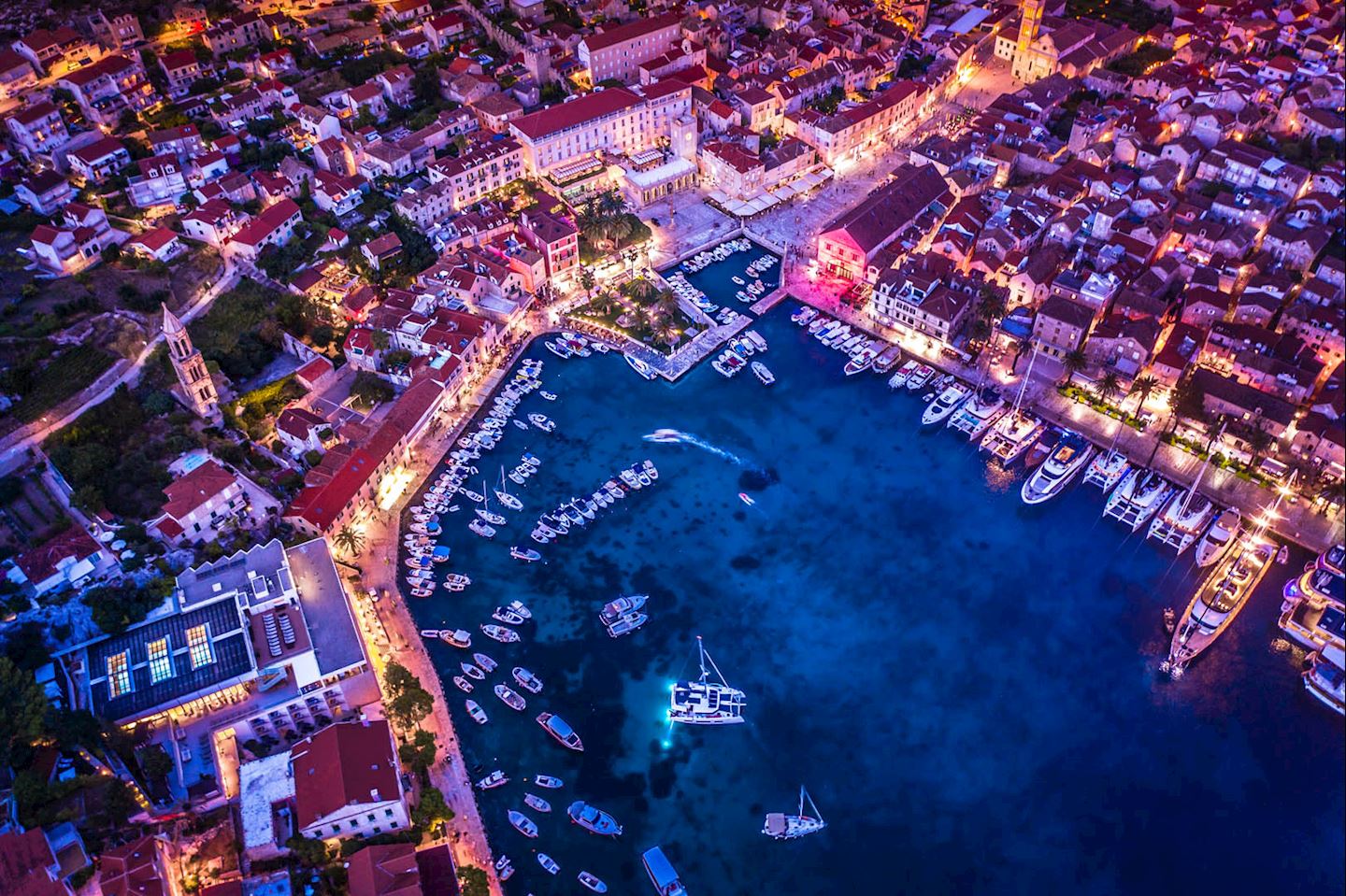 tour de hvar