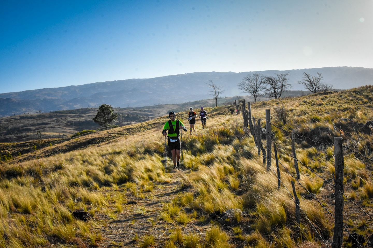 utacch ultra trail amanecer comechingon