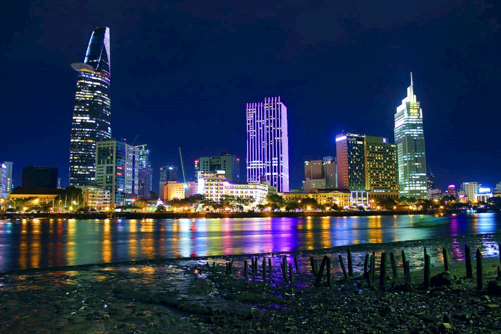 vnexpress ho chi minh city midnight