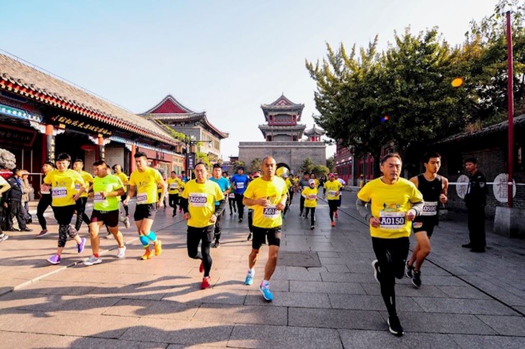 world first pass great wall international marathon