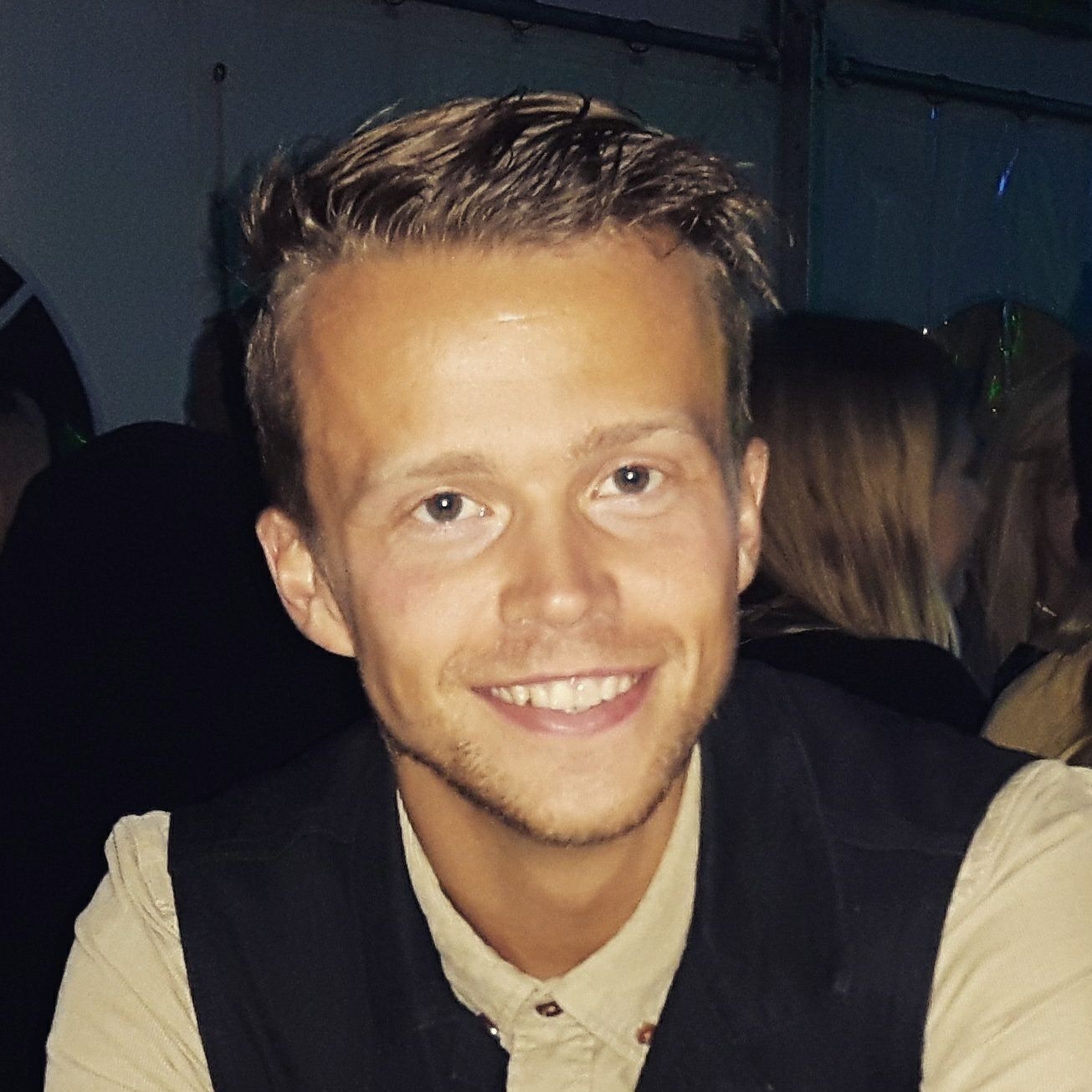 Article by Arnar Petursson